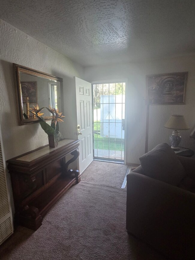 Building Photo - Historic Columbia Home Available for Flexible Lease Terms