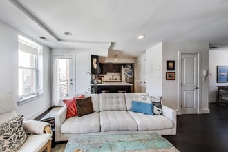 Building Photo - Spacious 2BR with Private Deck & Stunning Views – Available July 1!