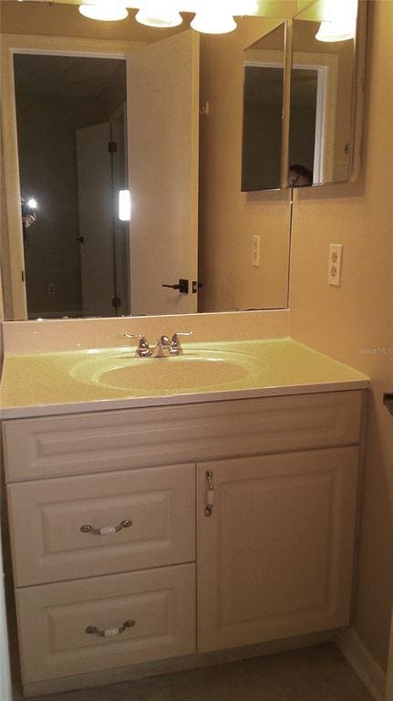 Building Photo - 14828 Winding Creek Ct