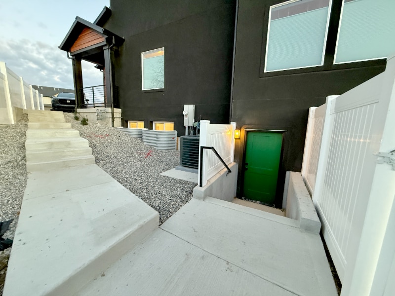 Building Photo - 6556 S 130 W