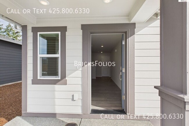 Building Photo - 19537 141st Ave Ct E