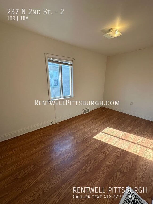 Building Photo - 1 Bedroom Apartment in Jeannette