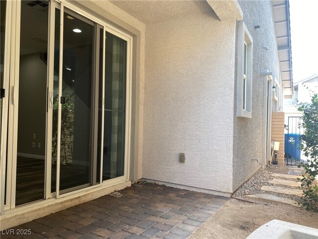 Building Photo - 788 Last Dance Pl