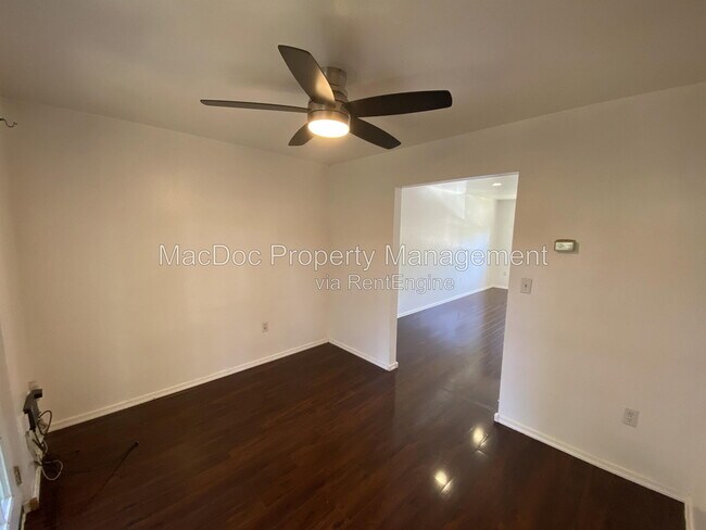 Building Photo - 810 Sledgehammer Dr