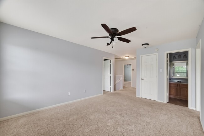 Building Photo - 31722 Royal Woods Ct