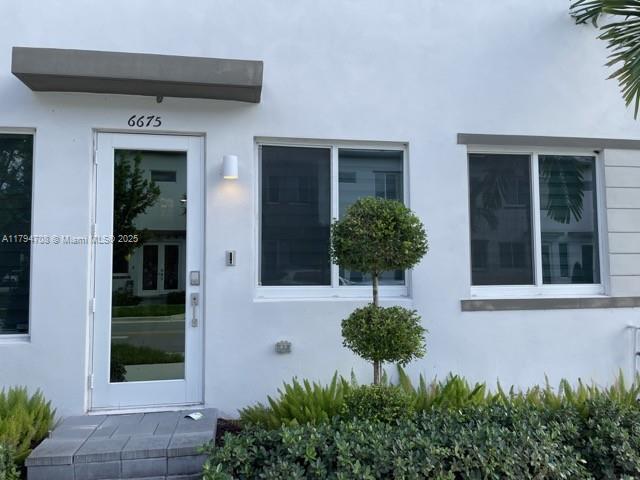 Building Photo - 6675 NW 102nd Path