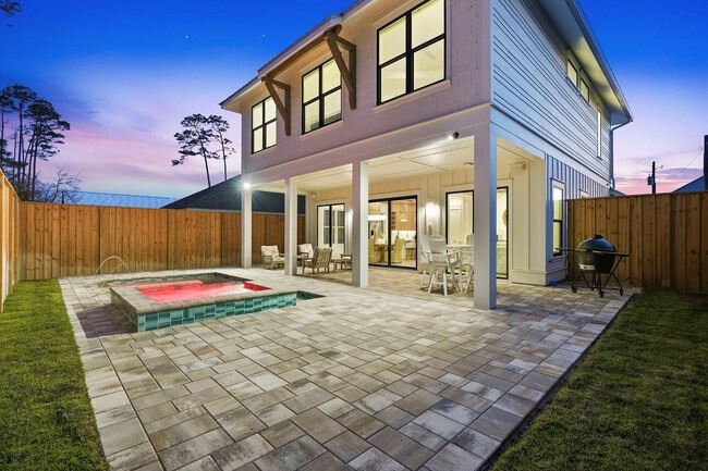 Building Photo - 304 Palm Beach Dr