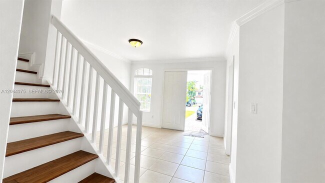 Building Photo - 8102 SW 118th Pl