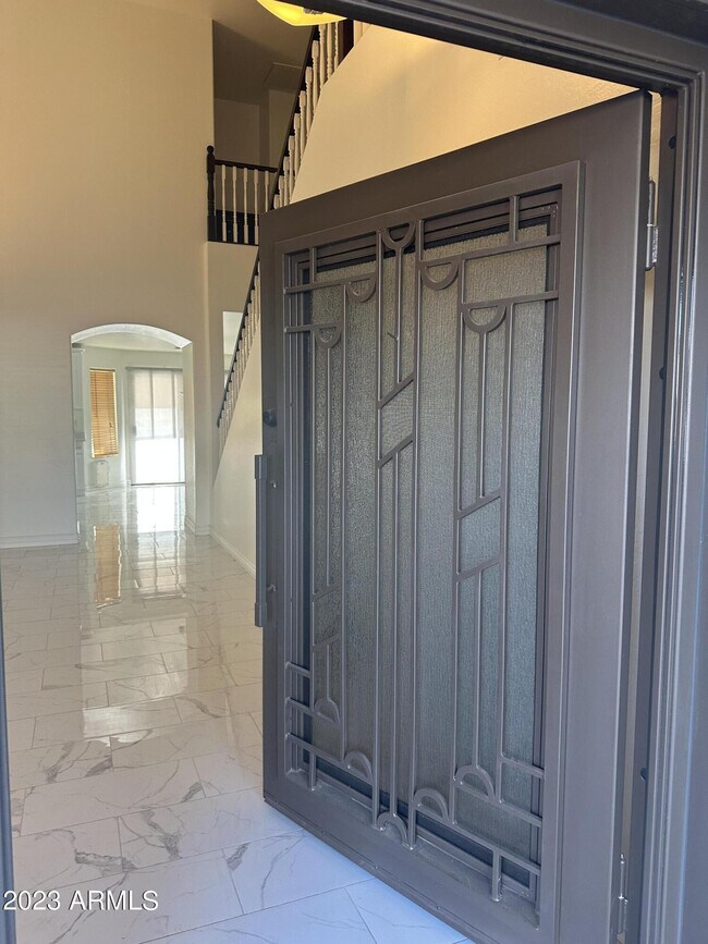 Building Photo - 2810 N 106th Ln