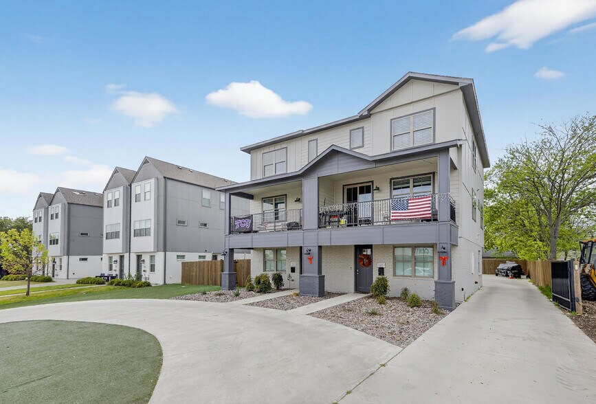 Building Photo - 3521 South Hills Ave
