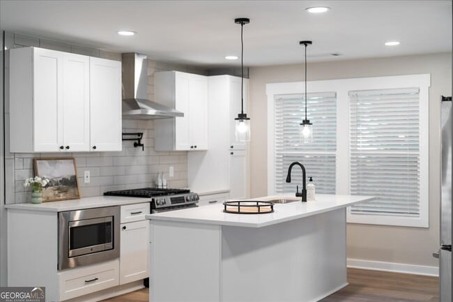 Building Photo - 1453 Lockwood Dr SW