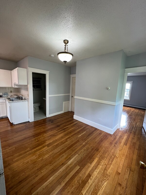 Building Photo - 49 Central St