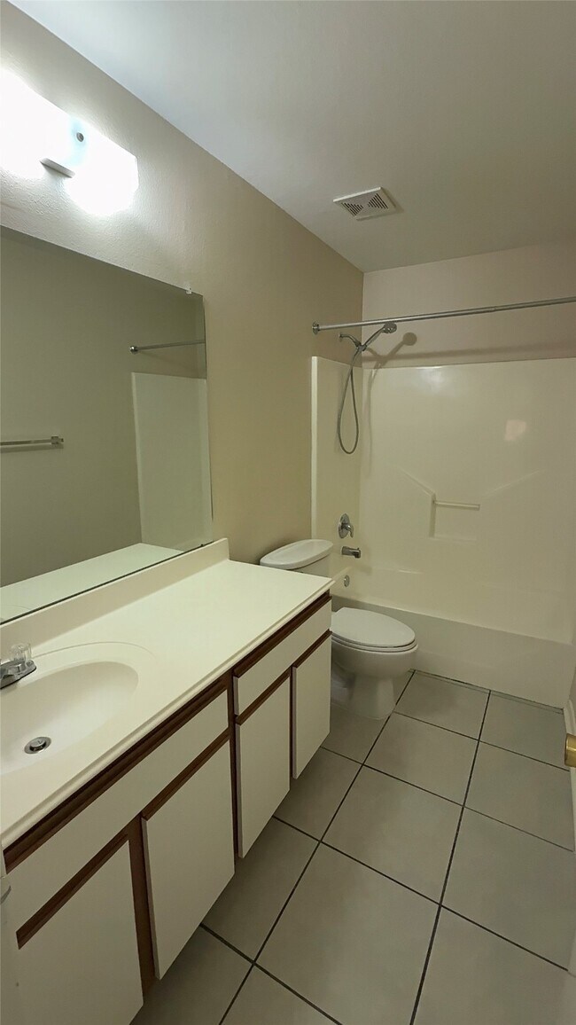 Building Photo - 1103 Laurel Chase Tr