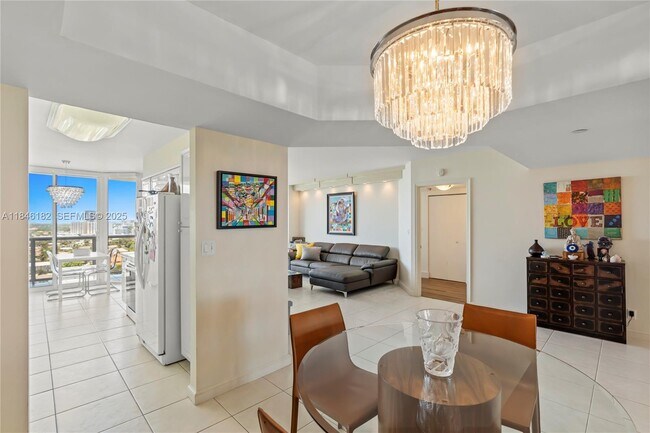 Building Photo - 3598 Yacht Club Dr