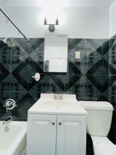 Building Photo - 1341 W 90th Pl