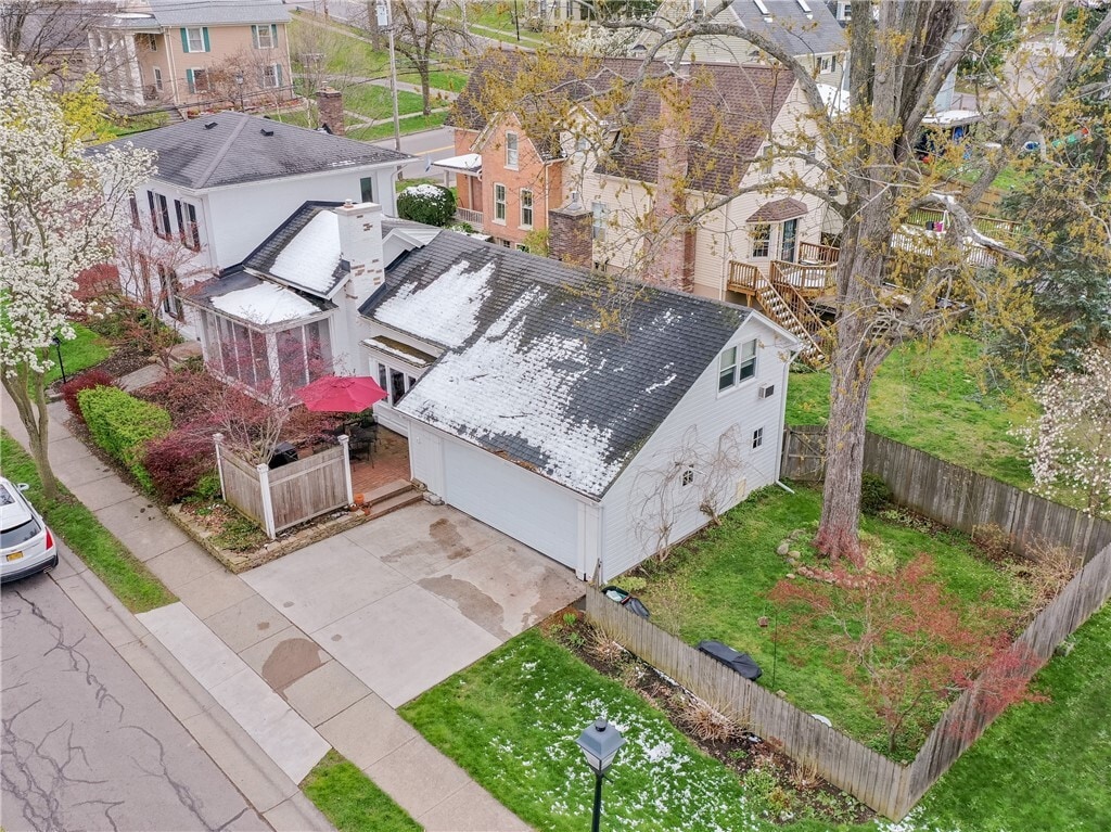 Deep double car garage - 164 S Main St