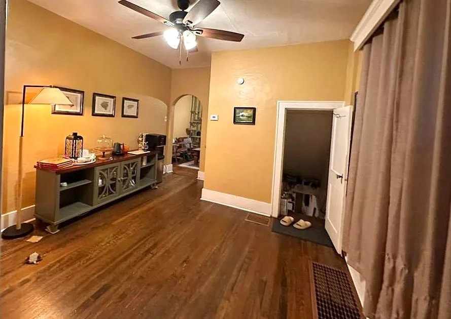 Building Photo - 442 Biddle Ave