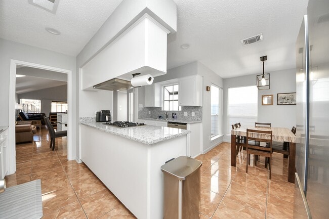 Building Photo - 11726 Lima Dr