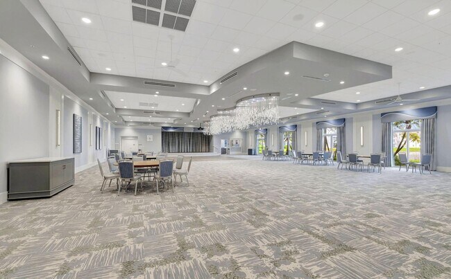 Building Photo - 6165 Sunny Pointe Cir