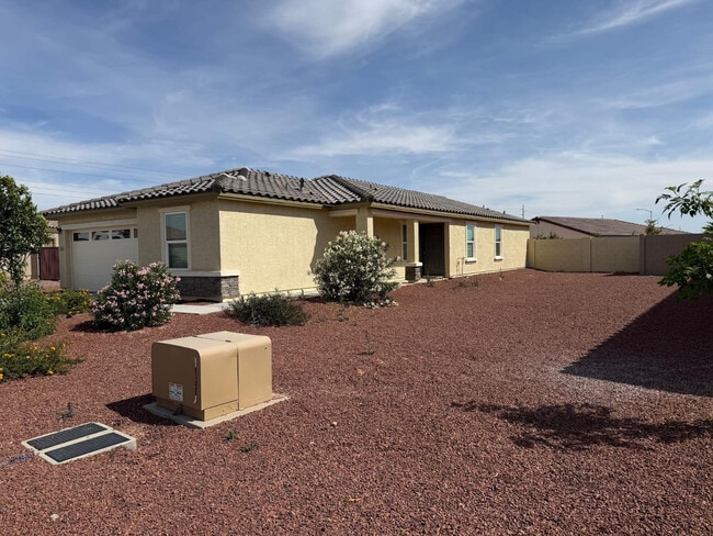 Building Photo - 1473 Jaycie Dr