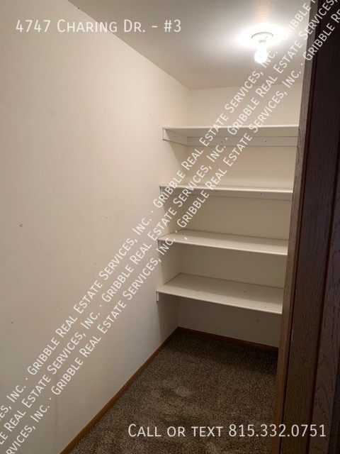 Building Photo - 4747 Charing Dr