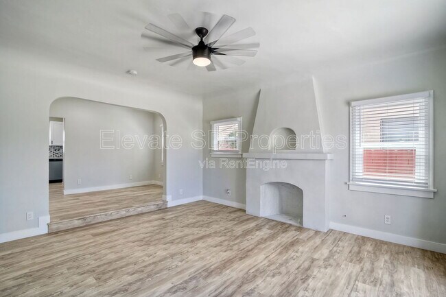 Building Photo - 4685 Hamilton St