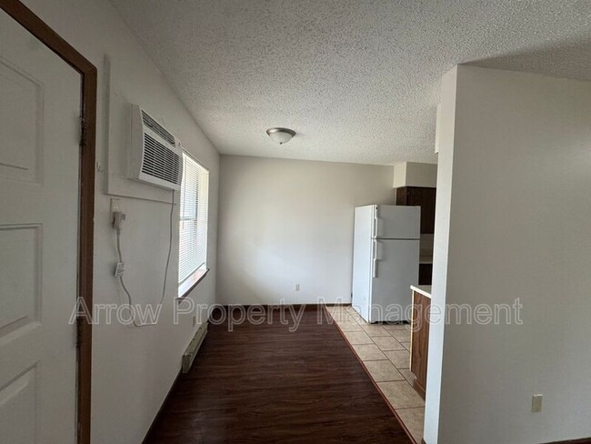 Building Photo - 600 S 7th St