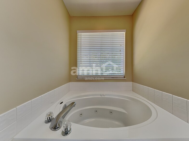 Building Photo - 2534 Fernbank Rd