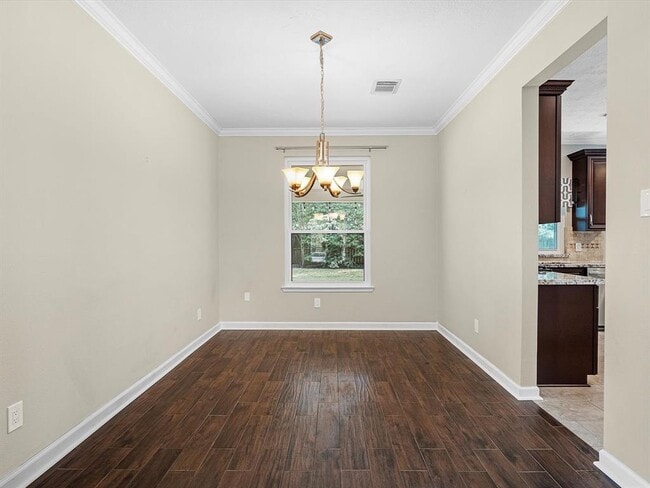 Building Photo - 9707 Green Valley Ln