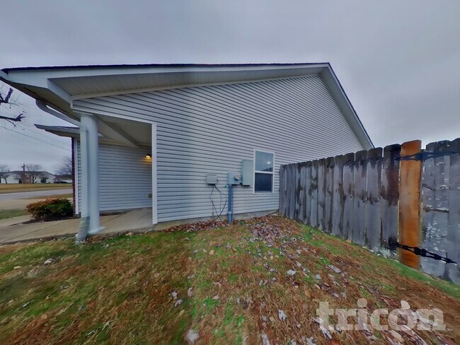 Building Photo - 5006 Hancock Cir