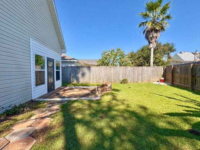 Building Photo - 7943 Audubon Dr