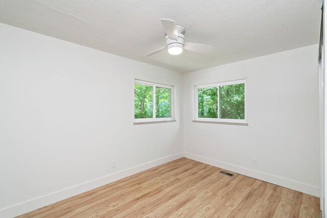 Building Photo - 415 Taliwa Dr
