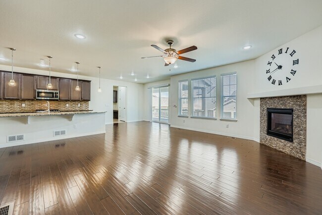 Building Photo - 14810 Vienna Cir
