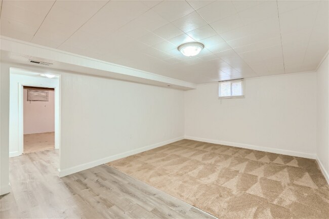 Building Photo - 116 N Meldrum St