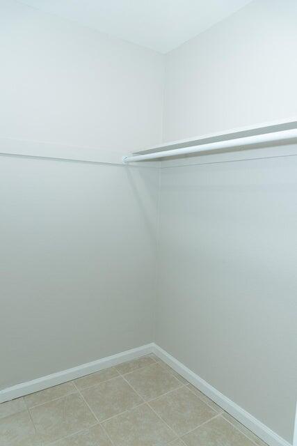 Building Photo - 127 Newcastle Cir