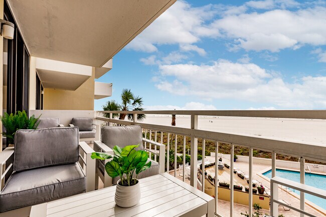Building Photo - 180 Seaview Ct