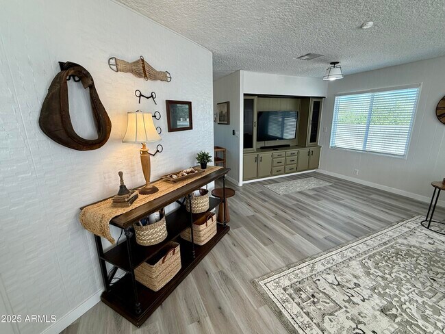 Building Photo - 6703 E Calle de Las Estrellas Rd