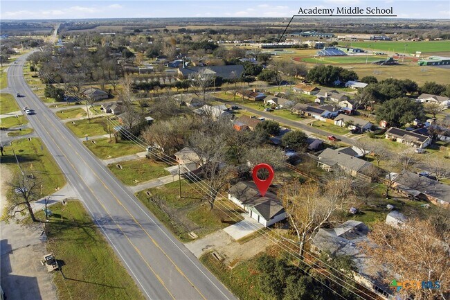 Building Photo - 410 State Hwy 95