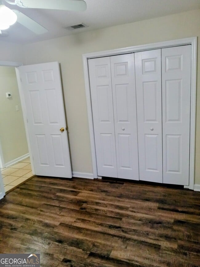 Building Photo - 803 cardinal grove court