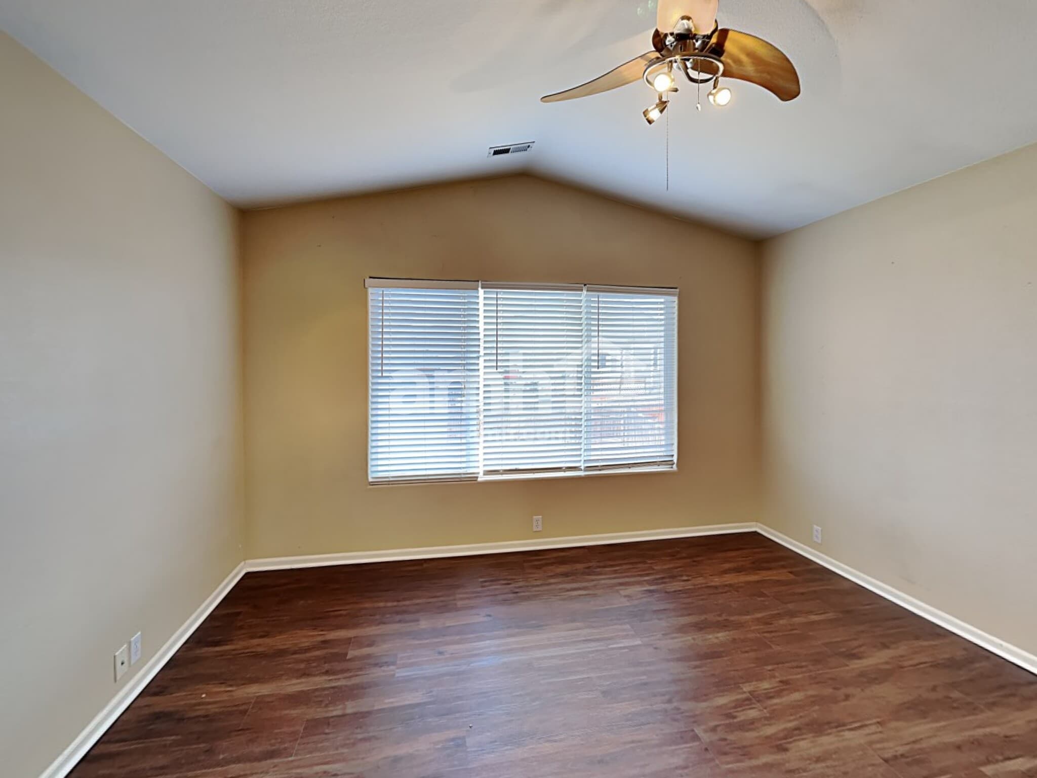 Building Photo - 1131 White Stone Way