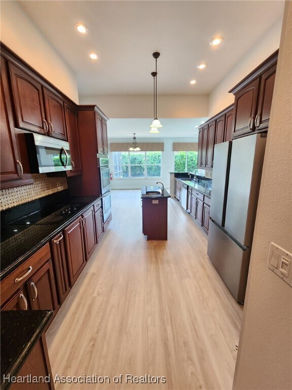 Building Photo - 1501 Sunrise Dr