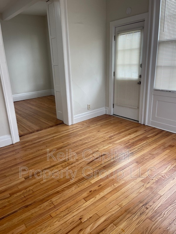 Building Photo - 179 Main St