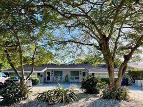 Building Photo - 5650 NE 17th Terrace