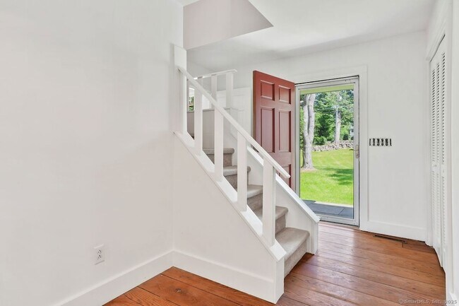 Building Photo - 231 N Georges Hill Rd