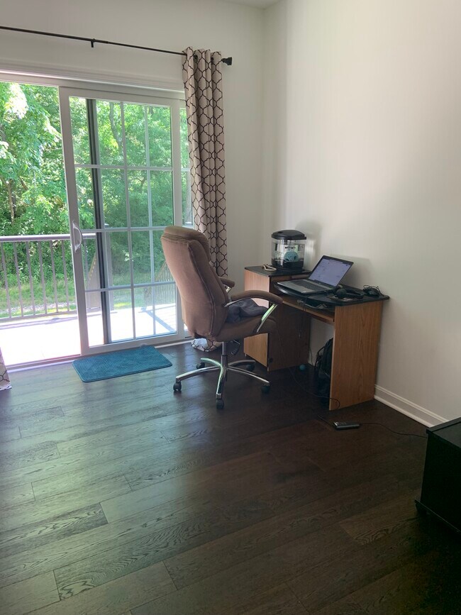 Building Photo - 304 Thurgood Dr