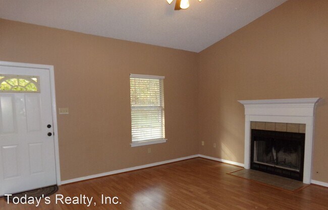 Building Photo - 2 br, 2 bath House - 633 Hidden Valley Dr.