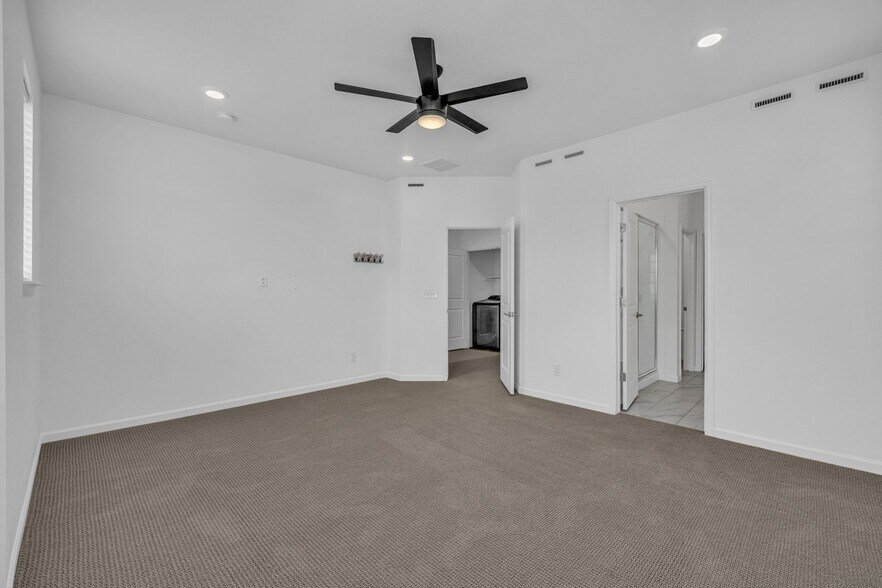 Building Photo - 18152 Caffey Dr