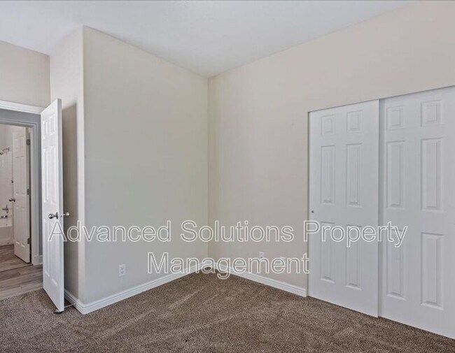 Building Photo - 239 Birmingham Ln
