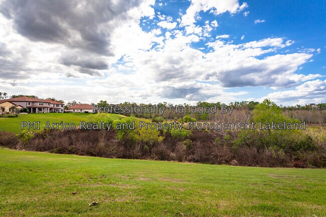 Building Photo - 3960 Sunset Lake Dr