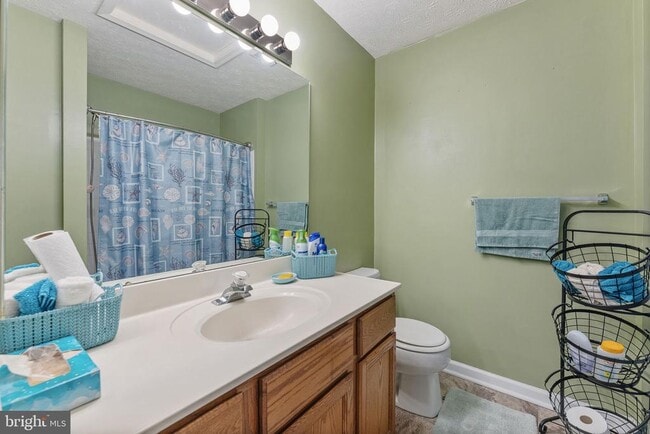 Building Photo - 7840 Foxfarm Ln